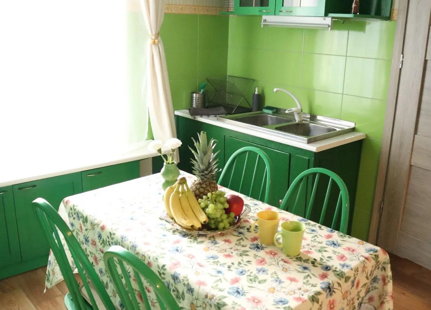 555 Flat - 55 M² Mieszkanie, 5 Min - Dworzec Glowny Krakow 0*,  Poland